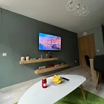 Gardens B15