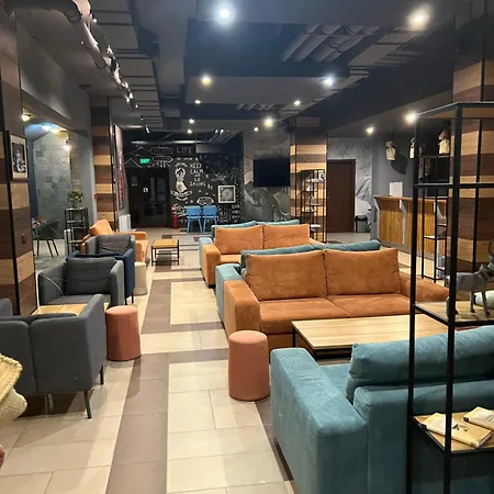 Apartment Gardens B15 *