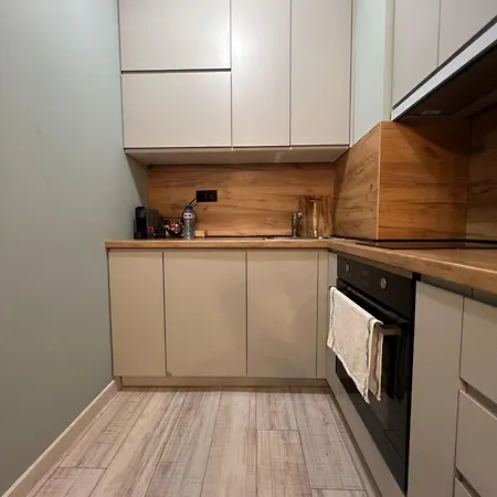 Apartment Gardens B15