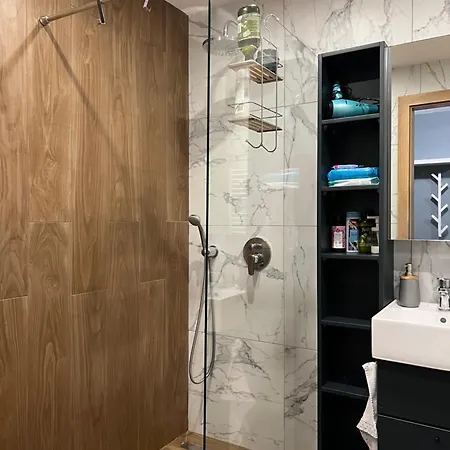 Apartment Gardens B15 *